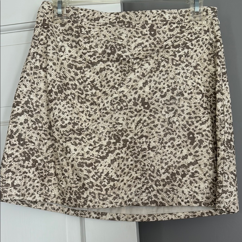 Free people light combo Stylish Cream and Brown Skirt